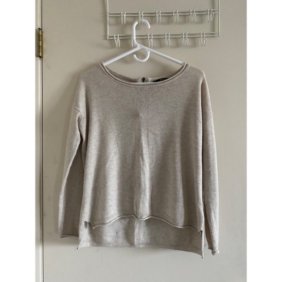 H&M Sweater - Picture 3 of 4